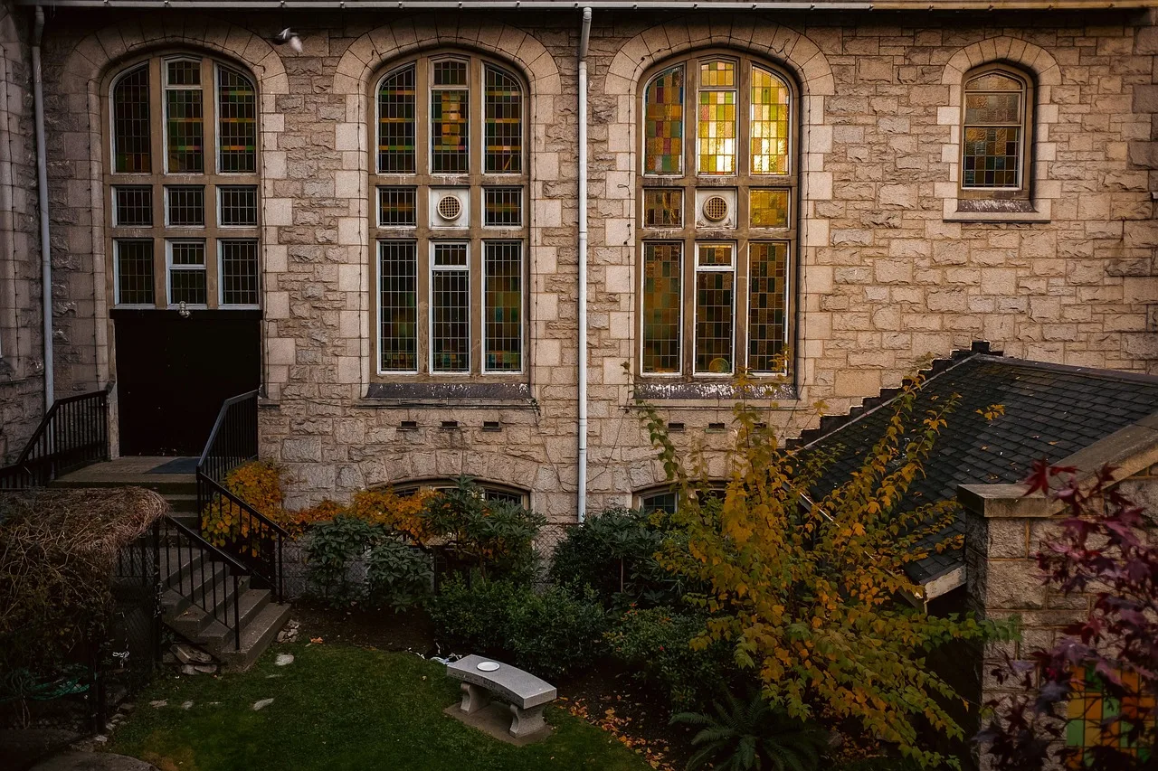 Vancouver kilisesi mimarisi modern yapı