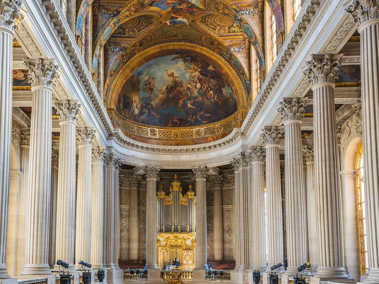 Versailles şato kapısı - tarihi mimari detay