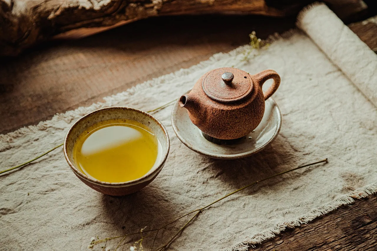 Yeşil çaydanlık rustik seramik - Japon çay kültürü Yeşil çaydanlık rustik seramik - Japon çay kültürü