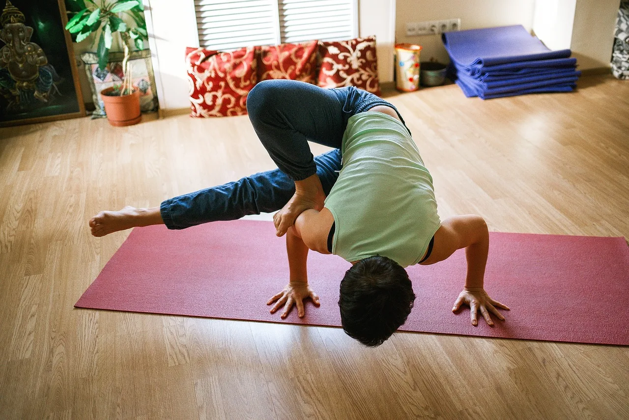 Yoga asana pozu - uluslararası yoga günü