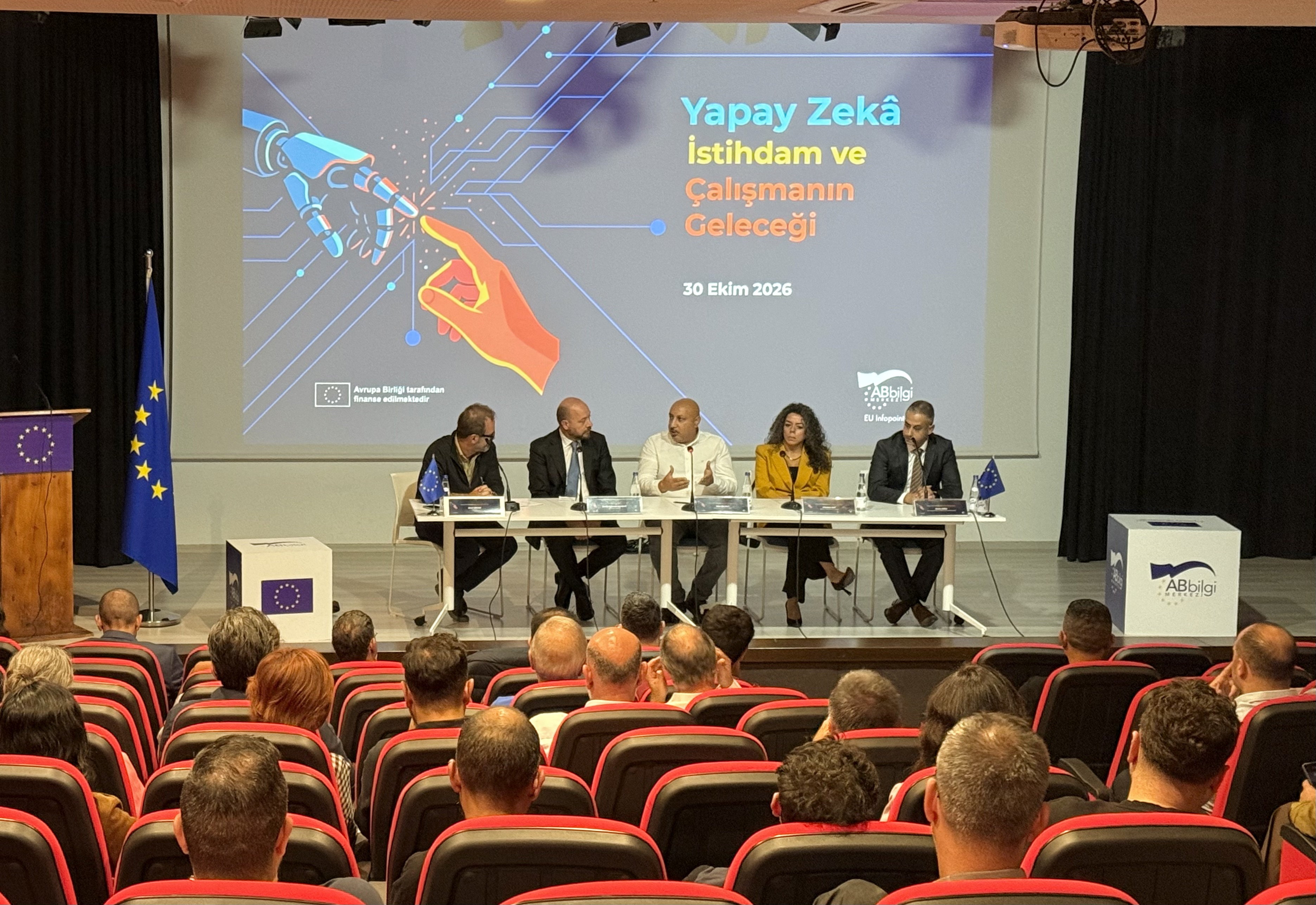 AB Bilgi Merkezi'nde yapay zekâ, istihdam ve çalışmanın geleceği paneli düzenlendi