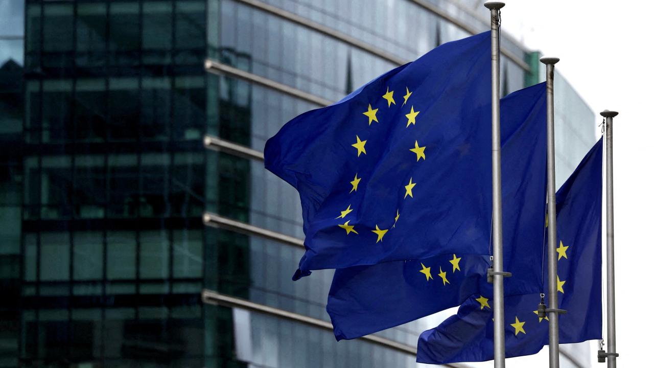 AB, üye ülkeleri Ukrayna için 21,3 milyar avroluk savunma fonunu kullanmaya çağırdı