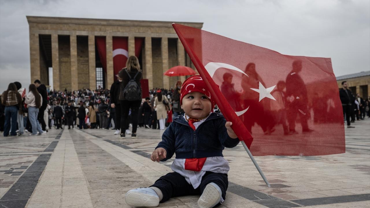 Anıtkabir'e 29 Ekim'de çok sayıda vatandaş akın etti