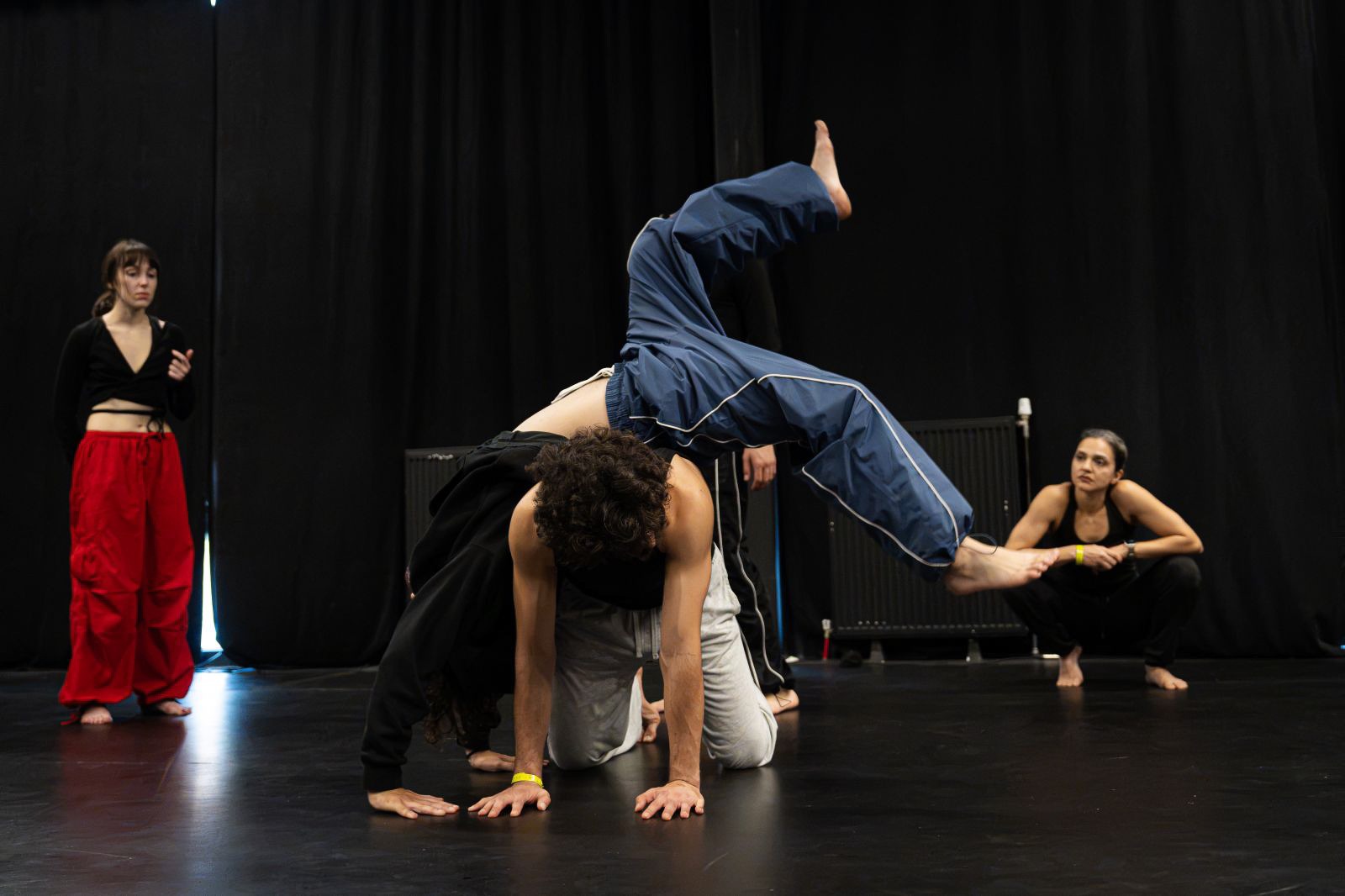 ARUCAD öğretim görevlisi Bekir Şimşek, Ankara'da çağdaş dans festivaline katıldı