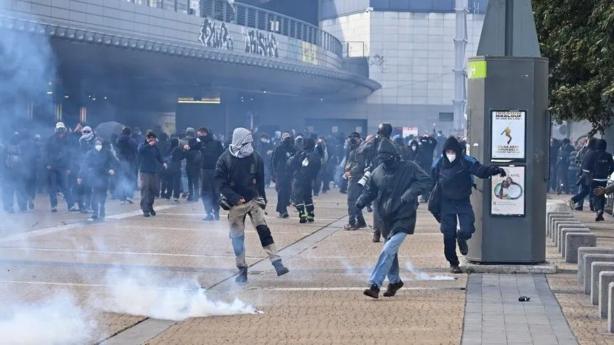 Belçika'da eğitim ve bütçe protestoları: Gözaltı sayısı 195'e ulaştı