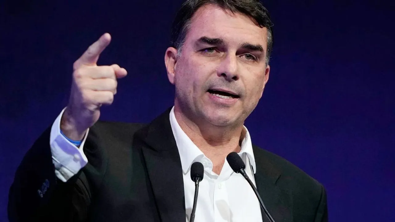 Brezilya Devlet Başkanı Lula da Silva, Bolsonaro'nun ABD'ye kaçışını utanç verici buldu