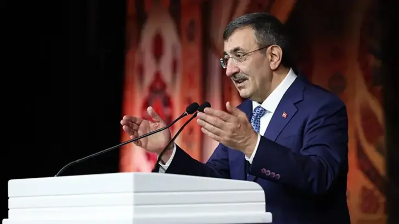 Cevdet Yılmaz, Türk Dünyası Diyalog Forumu'nda TDT'nin hedeflerini anlattı