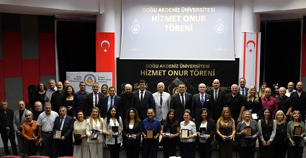 DAÜ'de emekliye ayrılan personel için Hizmet Onur Töreni düzenlendi