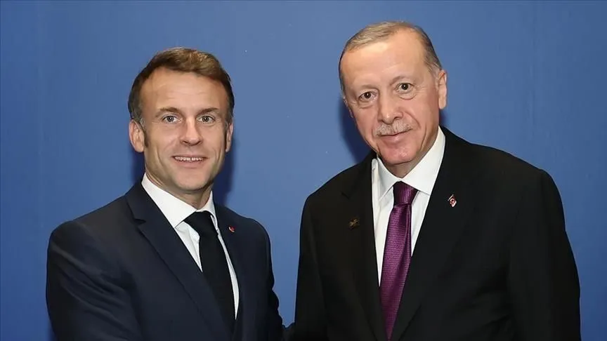 Erdoğan ile Macron telefonda görüştü, COP31'e davet edildi