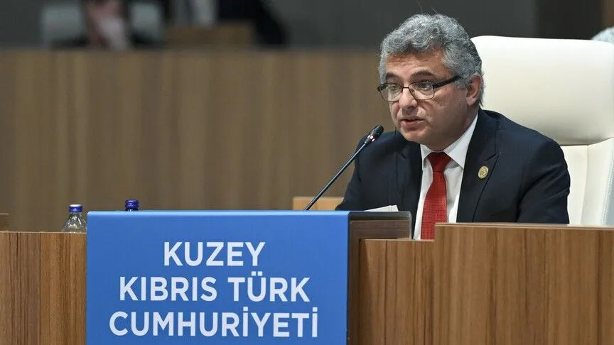 Erhürman, Kıbrıs Türk halkıyla her alanda temasın önünde engel olmadığını söyledi