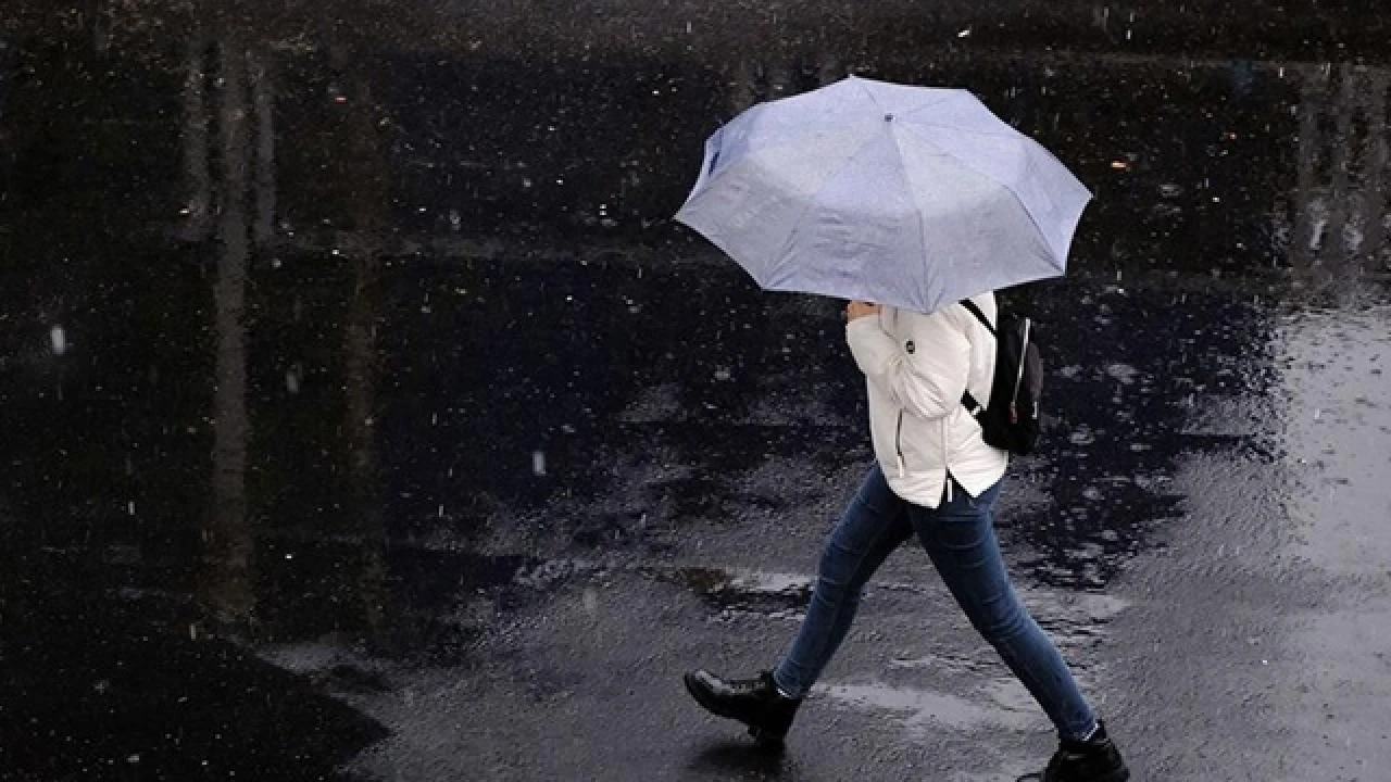 Lefkoşa’da Pazartesi Güneşli Günler Yerini Sağanıklara Bırakıyor