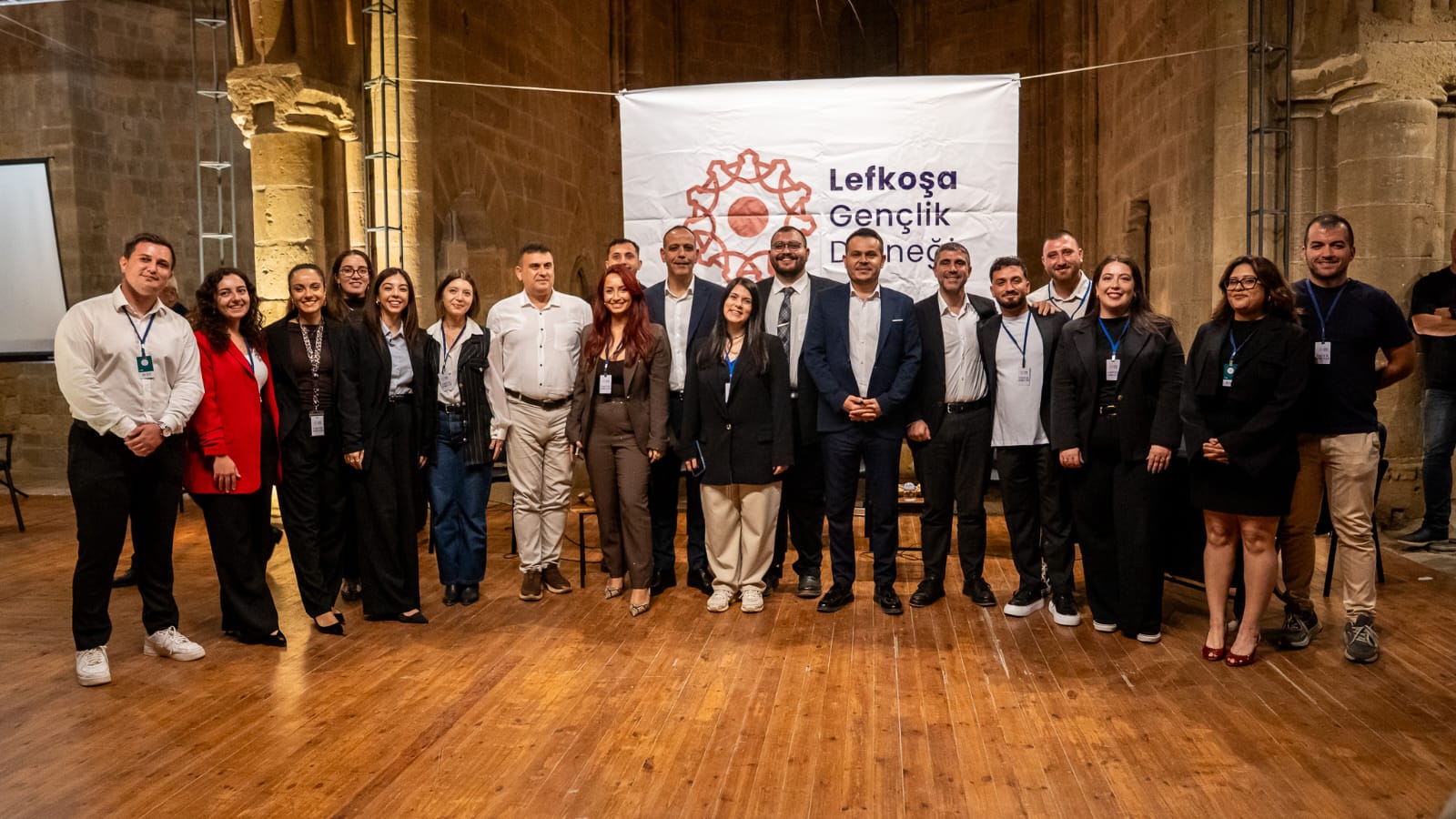 LTB başkan adayları Lefkoşa’da gençlerle bir araya geldi
