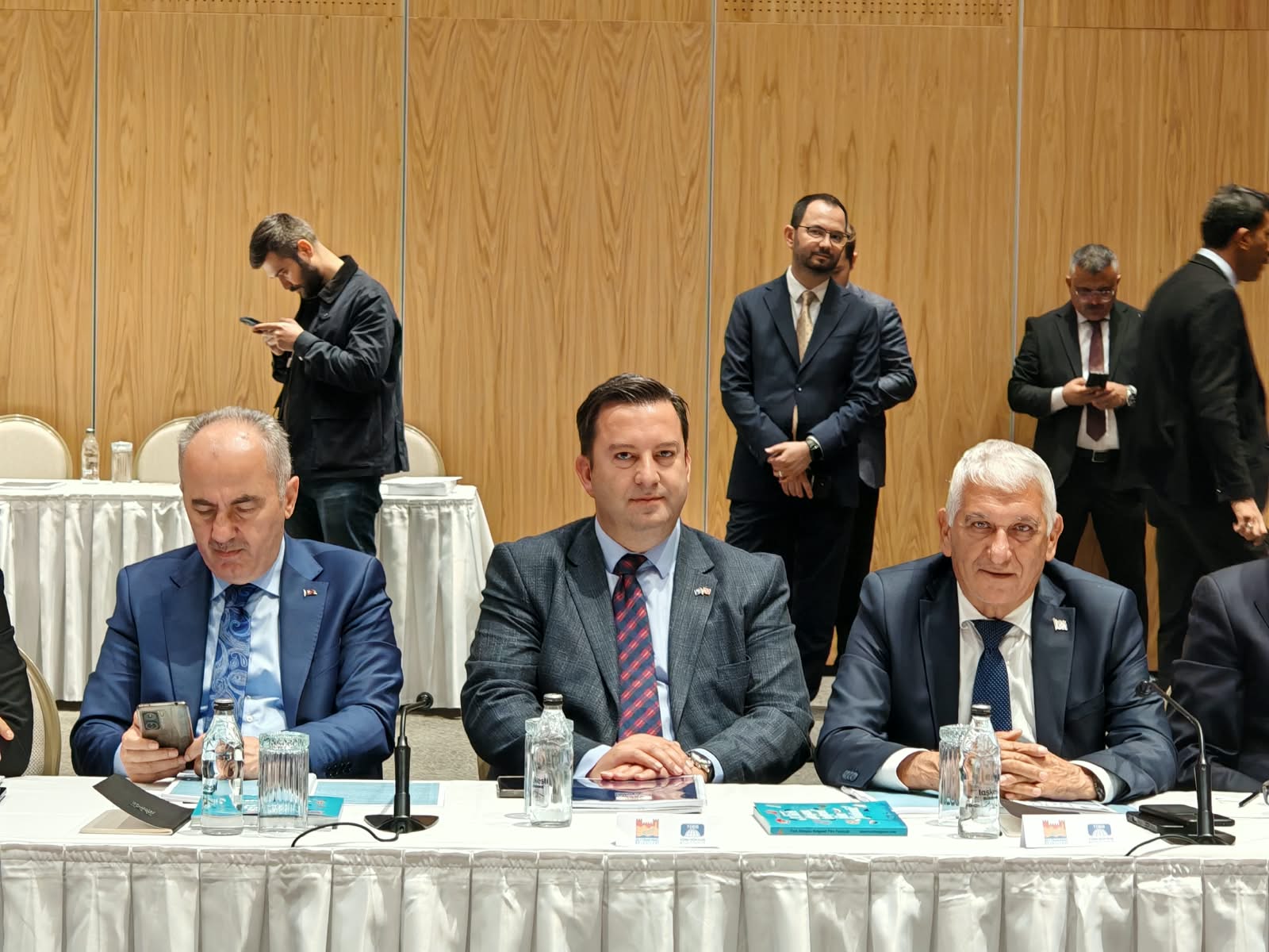 Mahmut Özçınar, İstanbul’daki TDBB Yönetim Kurulu Toplantısına Katıldı