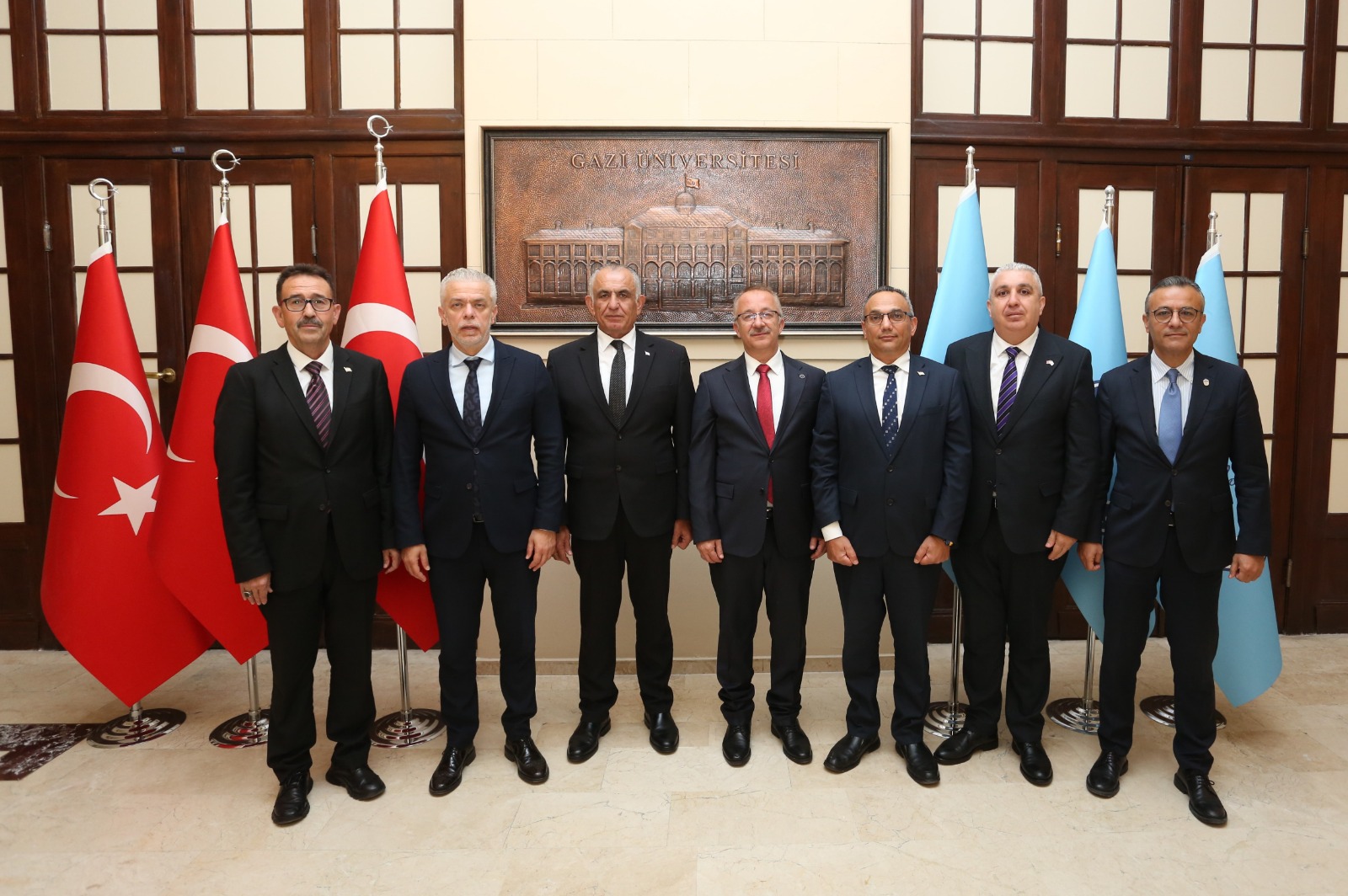 Nazım Çavuşoğlu, Gazi Üniversitesi Rektörü Ünal'ı Ankara’da karşıladı