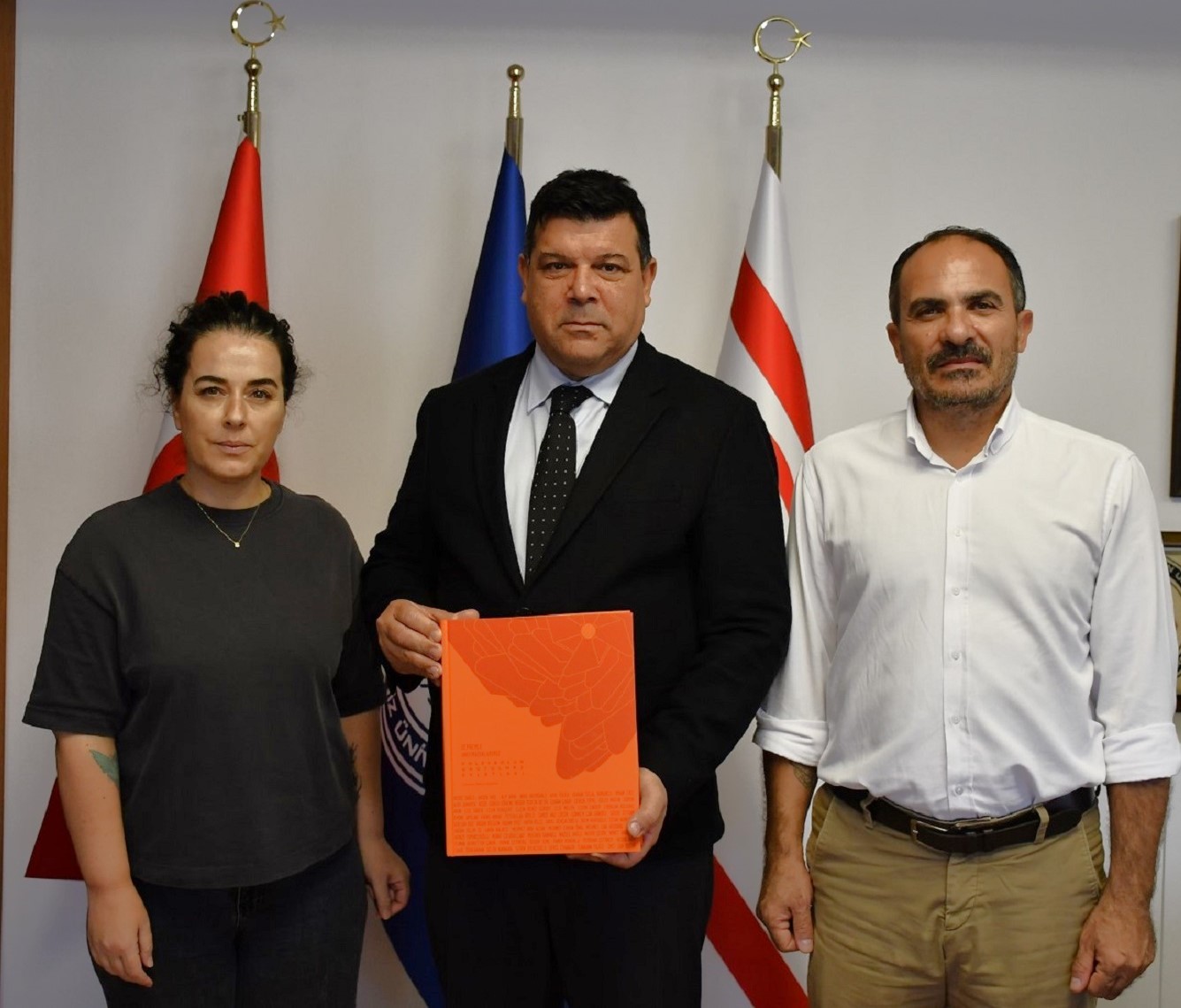 Şampiyon Meleklerin Anıları Doğu Akdeniz Üniversitesi Kütüphanesine Geldi