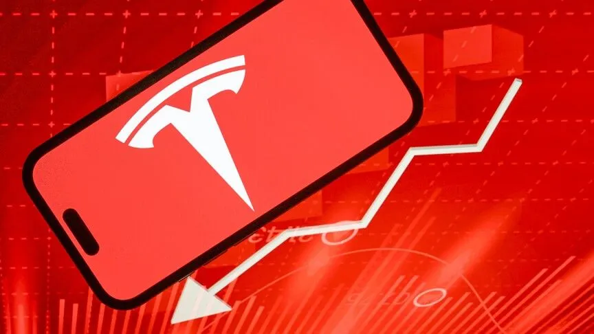 Tesla'nın uçan aracı tanıtıldı, hisseler değer kaybetti