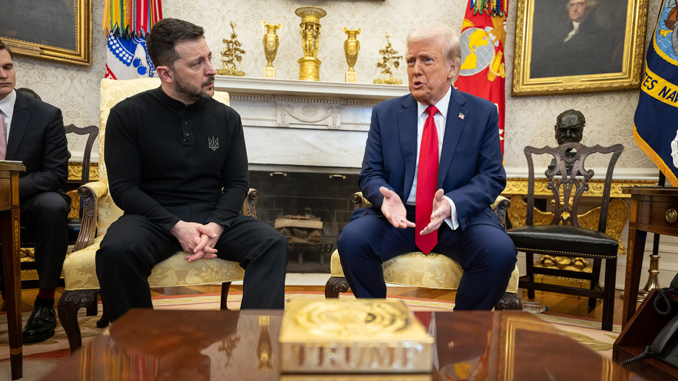 Trump'tan Zelenskiy'ye sert eleştiri: Savaşı bitirmek istemiyor
