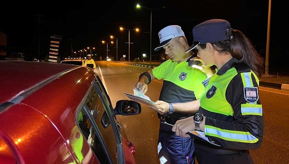 Ülke genelinde trafik denetimi: 34 araca el konuldu, 5 sürücü tutuklandı