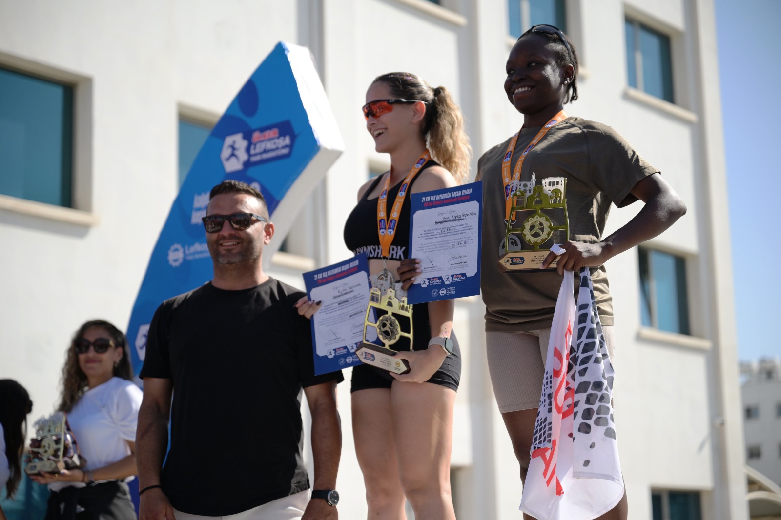 Ülker Lefkoşa Yarı Maratonu'nda dereceye girenlere ödüller verildi