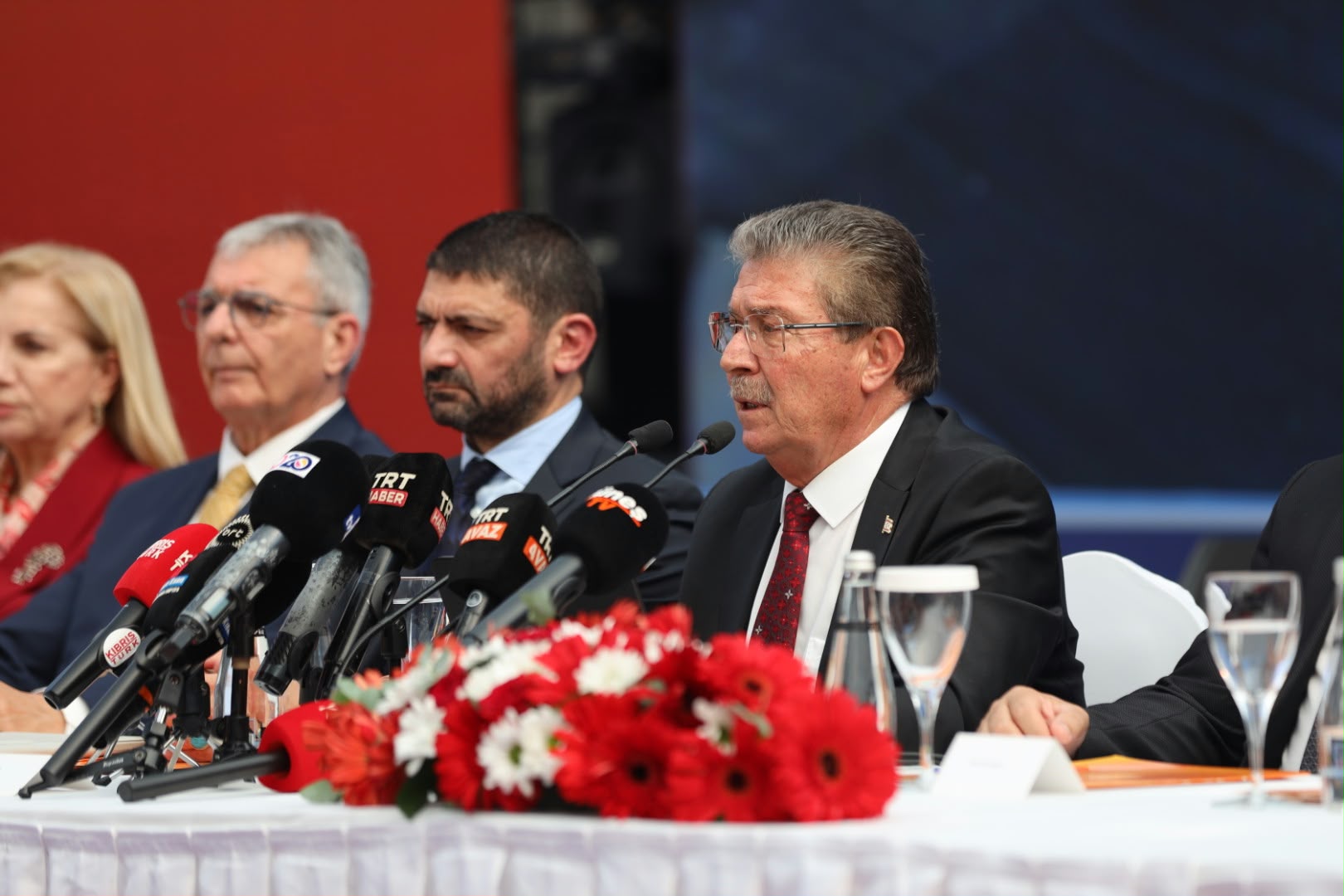 Üstel: Yeni dönemde “Hayatı Kolaylaştıran” 150 bin proje ve 15 bin konut