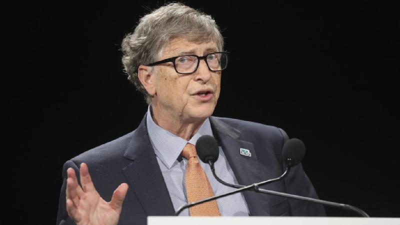 Bill Gates'ten yapay zeka alarmı: Kontrolsüz teknoloji milyonları öldürebilir