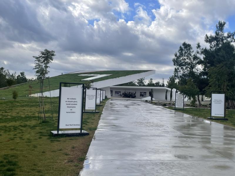 DAÜ KENT‑AG'dan Denktaş Anıt Mezarı ve Cumhuriyet Parkı’na Modern Dokunuş