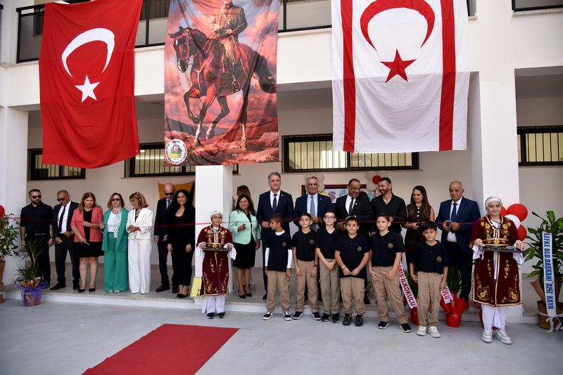 Yeniden inşa edilen Yeşilyurt İlkokulu heyecanlı törenle kapılarını açtı