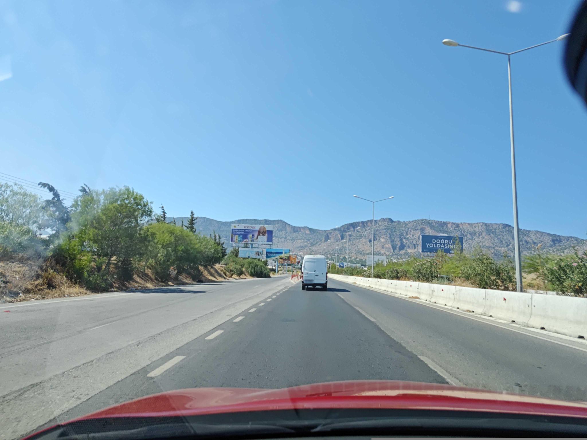 Lefkoşa - Girne Anayolu